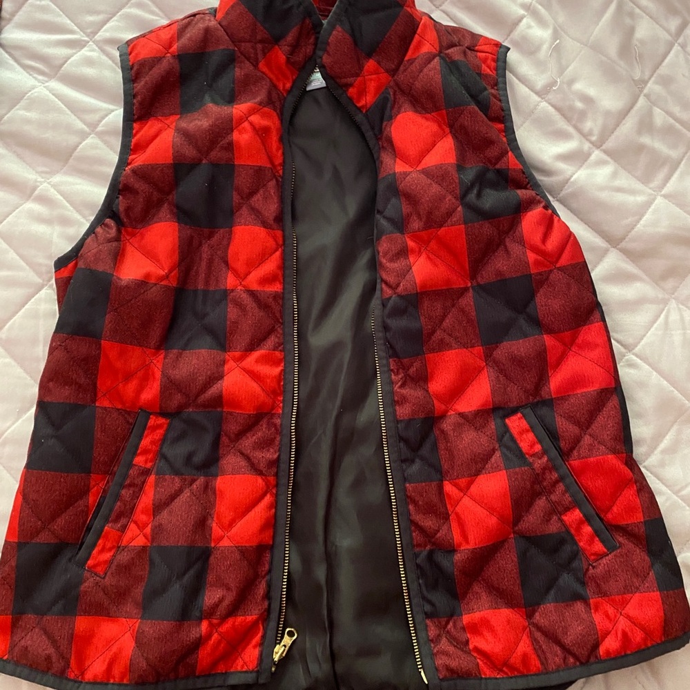 Old Navy Red and Black Plaid Vest (M)
